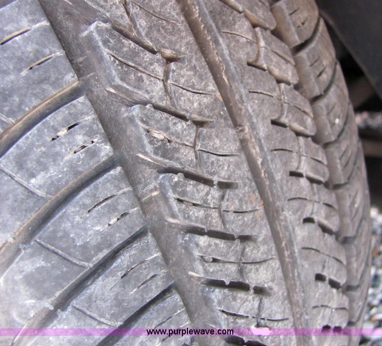 image for item 6644 2002 Dodge Caravan