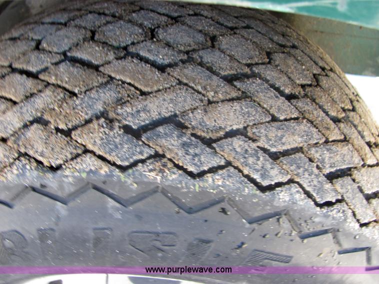 image for item 6671 2002 Ez-go electric golf cart