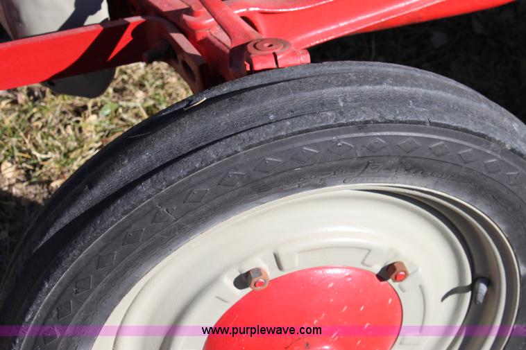 image for item 6676 1942 Ford 9N tractor