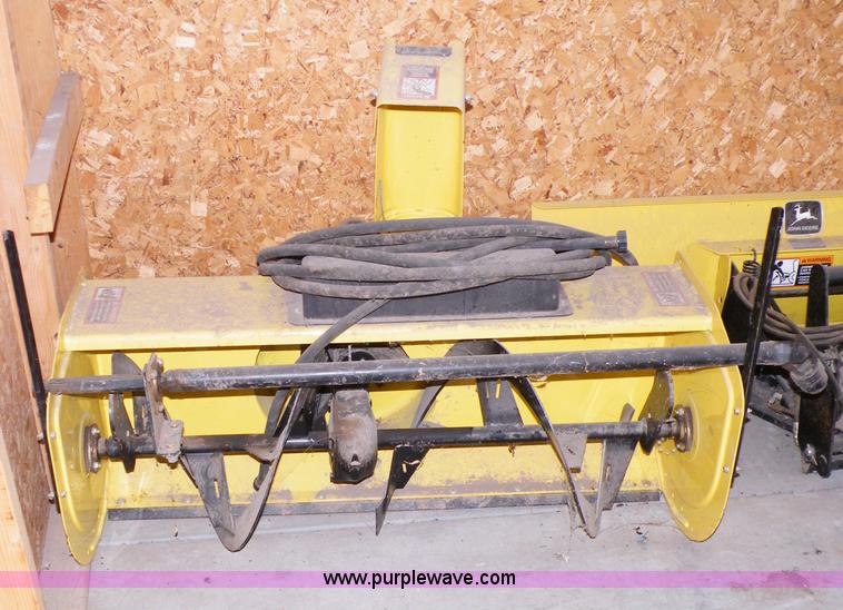 image for item 7303 John Deere 425 lawn tractor