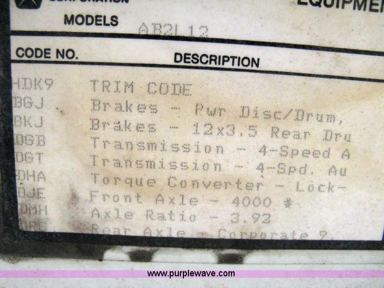 image for item 8049 1999 Dodge Ram Van B2500