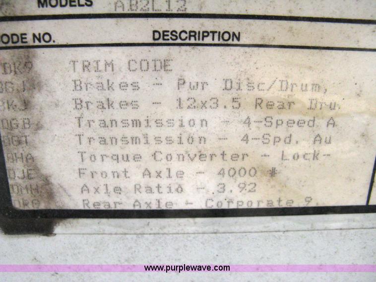 image for item 8050 1999 Dodge Ram Van B2500