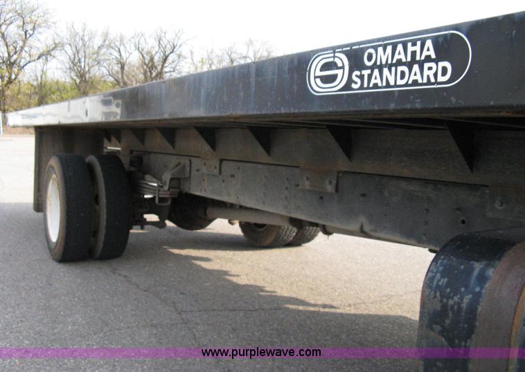 image for item 8051 1992 GMC Topkick LoPro SLE flatbed truck