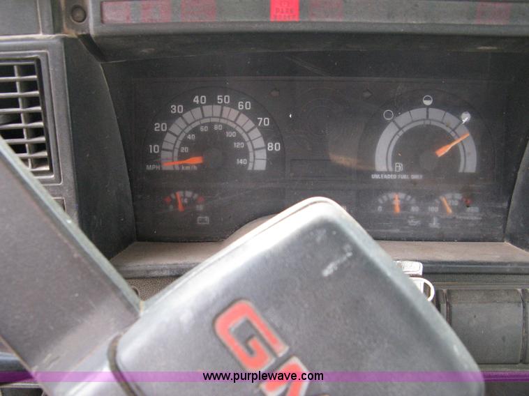 image for item 8051 1992 GMC Topkick LoPro SLE flatbed truck