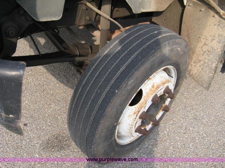 image for item 8051 1992 GMC Topkick LoPro SLE flatbed truck