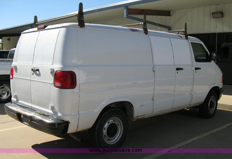 image for item 8057 2001 Dodge 2500 Ram van