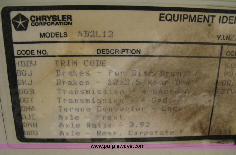 image for item 8057 2001 Dodge 2500 Ram van