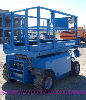 image for item 1000 Genie GS-2668RT scissor lift