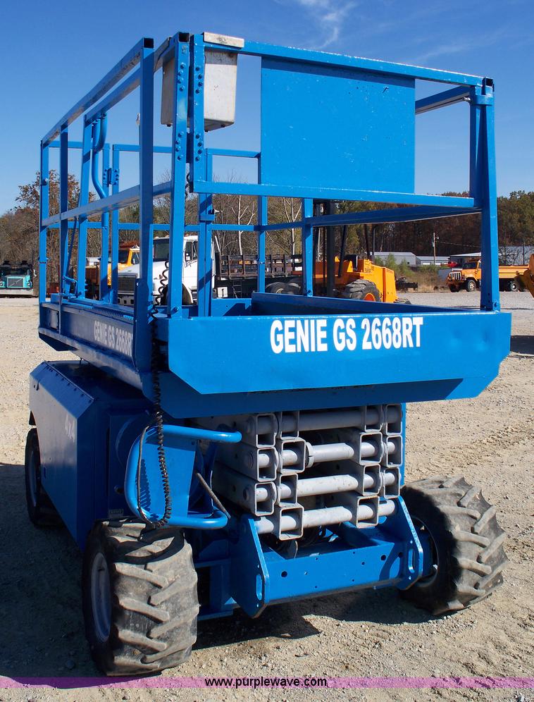 image for item 1000 Genie GS-2668RT scissor lift