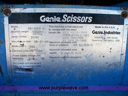 image for item 1000 Genie GS-2668RT scissor lift
