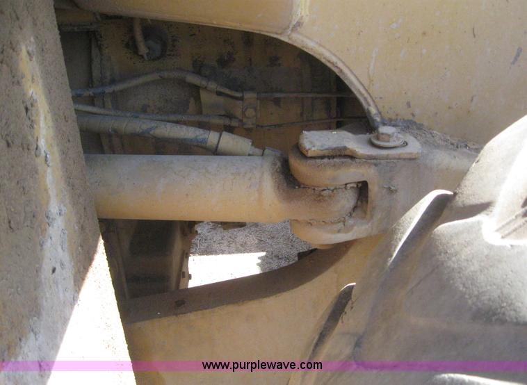 image for item 2994 1987 Caterpillar 950E wheel loader