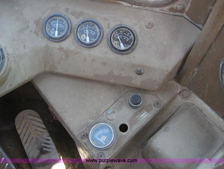 image for item 2994 1987 Caterpillar 950E wheel loader