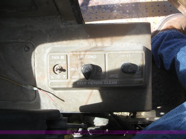 image for item 2994 1987 Caterpillar 950E wheel loader