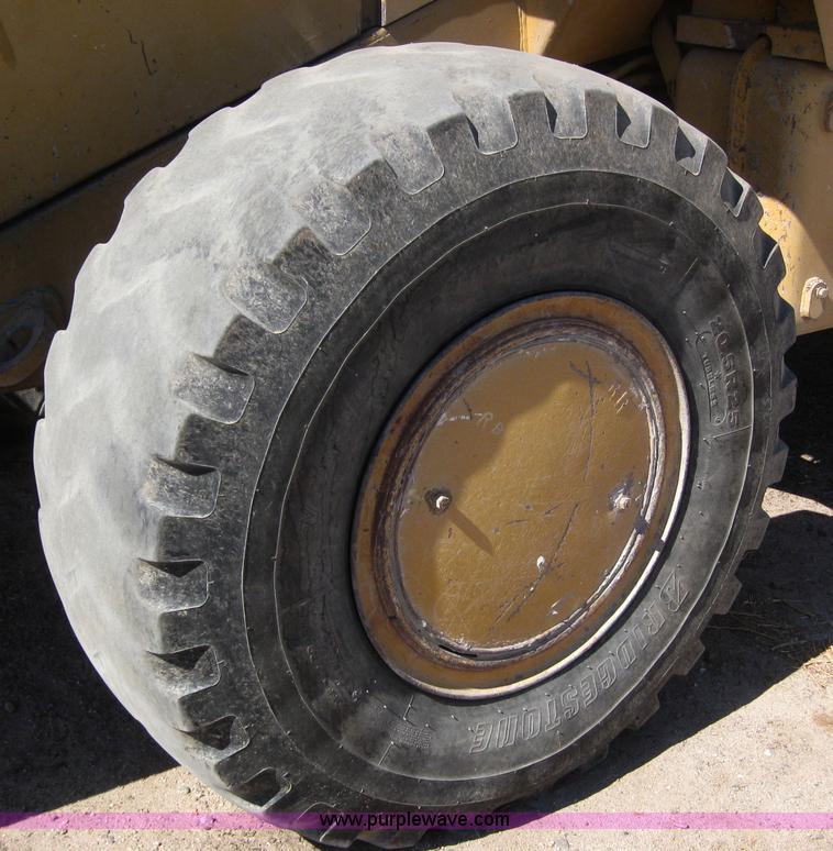 image for item 2994 1987 Caterpillar 950E wheel loader