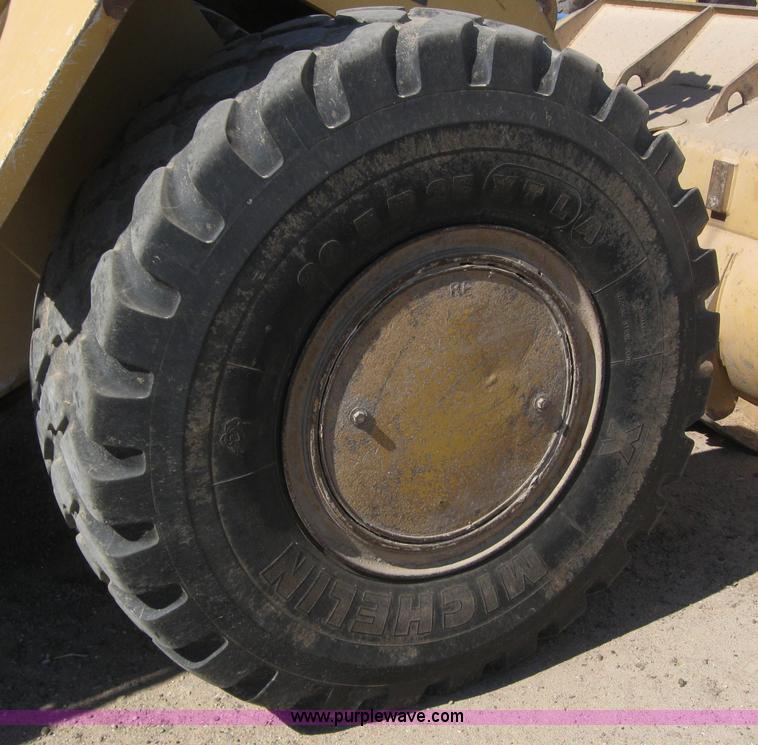 image for item 2994 1987 Caterpillar 950E wheel loader