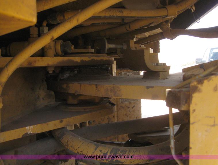 image for item 2996 2002 Caterpillar 950G wheel loader
