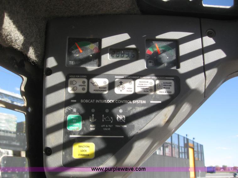 image for item 3099 Bobcat T250 skid steer