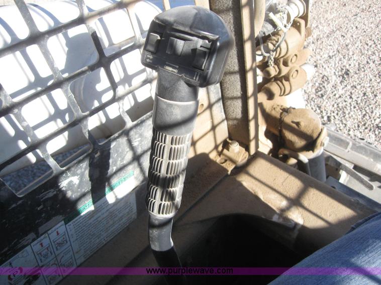 image for item 3099 Bobcat T250 skid steer