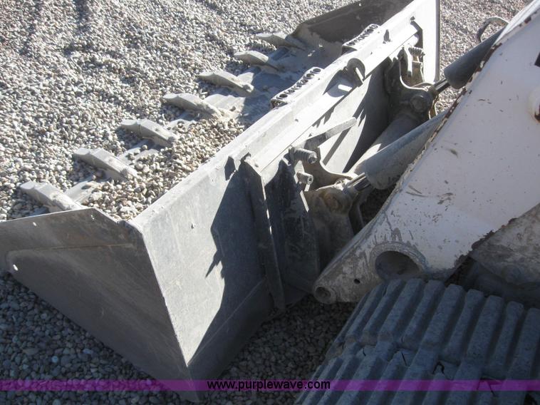 image for item 3099 Bobcat T250 skid steer