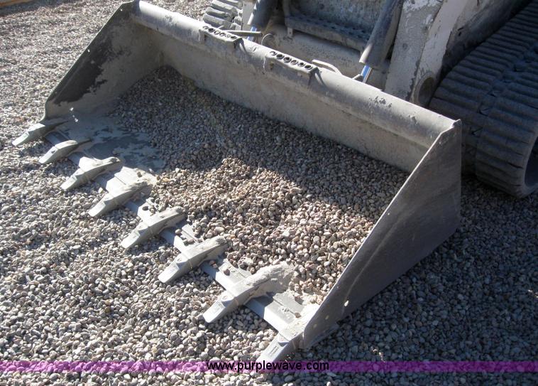 image for item 3099 Bobcat T250 skid steer