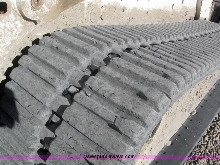 image for item 3099 Bobcat T250 skid steer