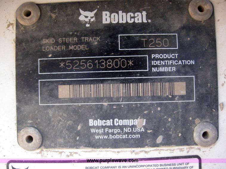 image for item 3099 Bobcat T250 skid steer