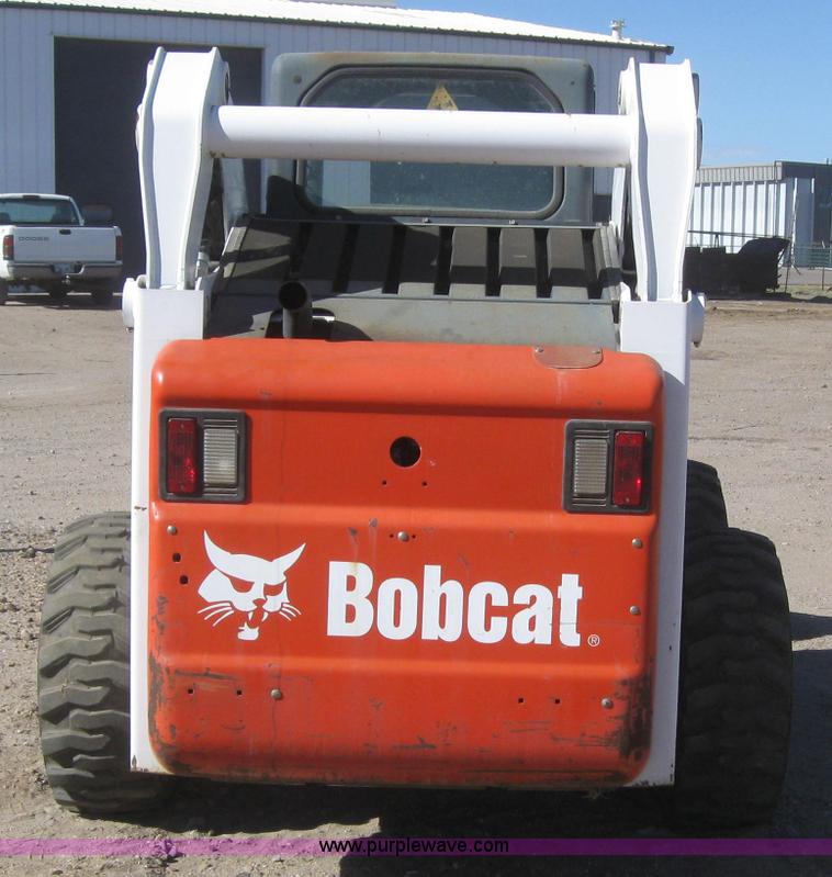 image for item 3101 2006 Bobcat S300 skid steer