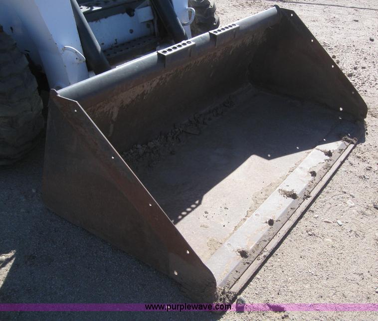 image for item 3101 2006 Bobcat S300 skid steer
