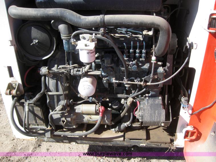 image for item 3101 2006 Bobcat S300 skid steer