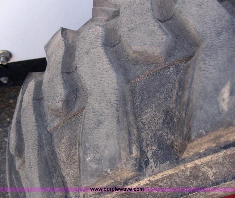 image for item 3101 2006 Bobcat S300 skid steer