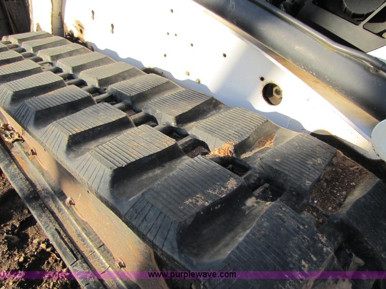 image for item 3537 2003 Bobcat T250 skid steer