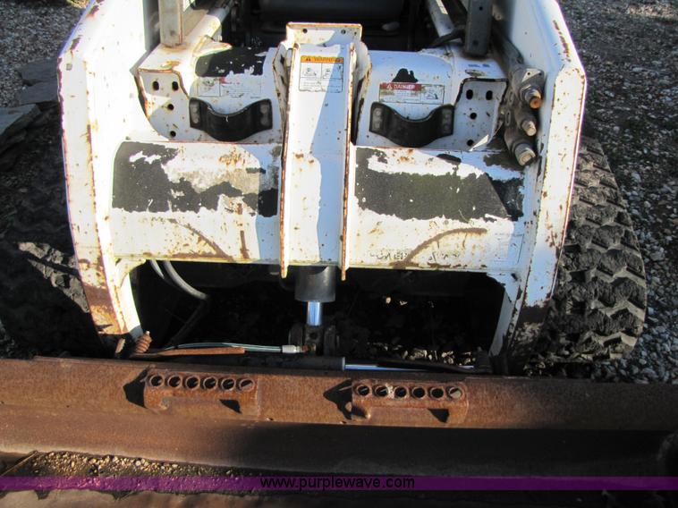 image for item 3540 2003 Bobcat T200 skid steer