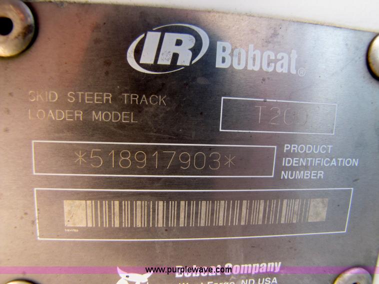 image for item 3540 2003 Bobcat T200 skid steer