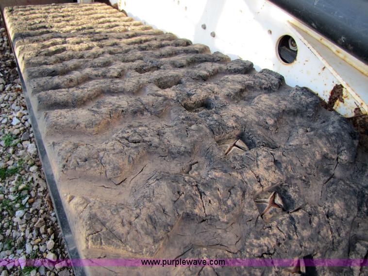 image for item 3540 2003 Bobcat T200 skid steer