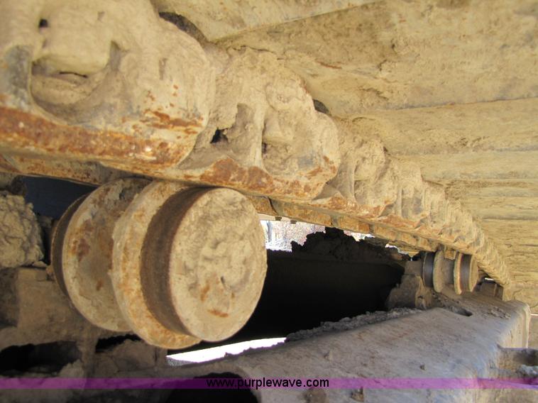 image for item 3556 1988 John Deere 790 D-LC excavator