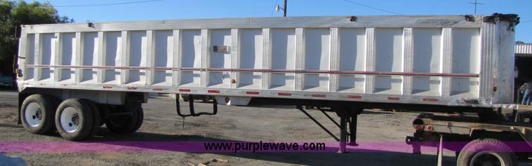 image for item 3593 1997 Travis 39' aluminum end dump trailer