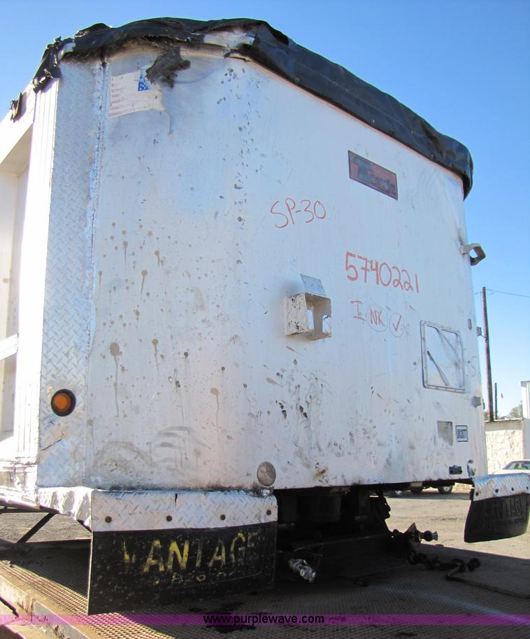 image for item 3593 1997 Travis 39' aluminum end dump trailer