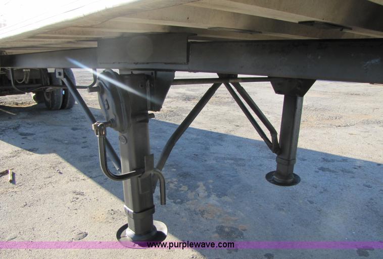 image for item 3593 1997 Travis 39' aluminum end dump trailer