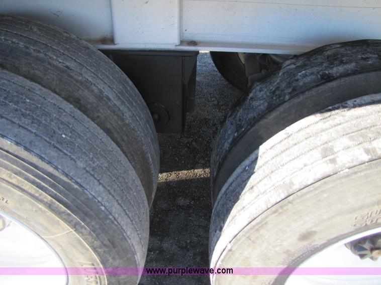 image for item 3593 1997 Travis 39' aluminum end dump trailer