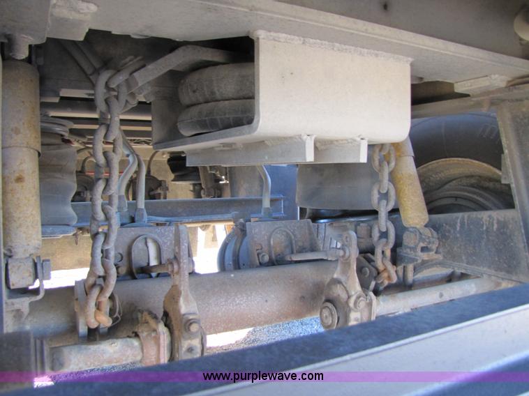 image for item 3593 1997 Travis 39' aluminum end dump trailer