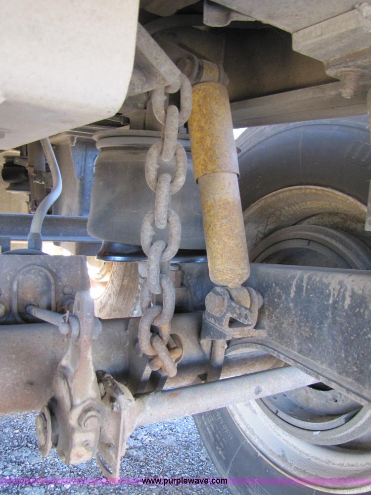 image for item 3593 1997 Travis 39' aluminum end dump trailer