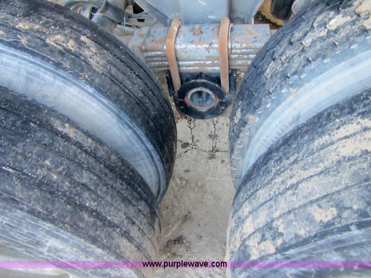 image for item 3595 1994 Lufkin ULDII-38 38' steel end dump trailer