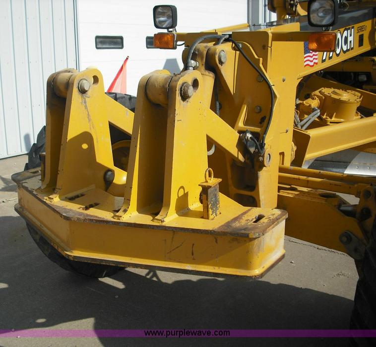 image for item 3643 2003 John Deere 770CH Series II motor grader