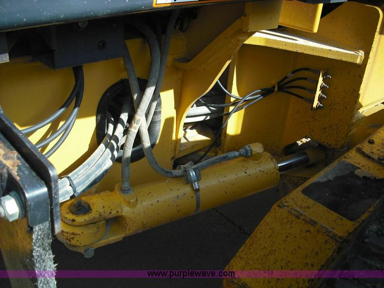 image for item 3643 2003 John Deere 770CH Series II motor grader