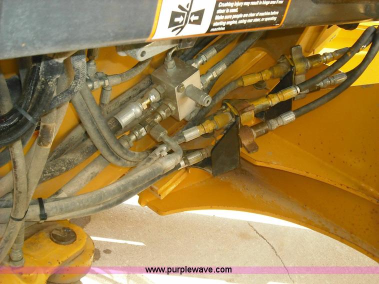 image for item 3643 2003 John Deere 770CH Series II motor grader