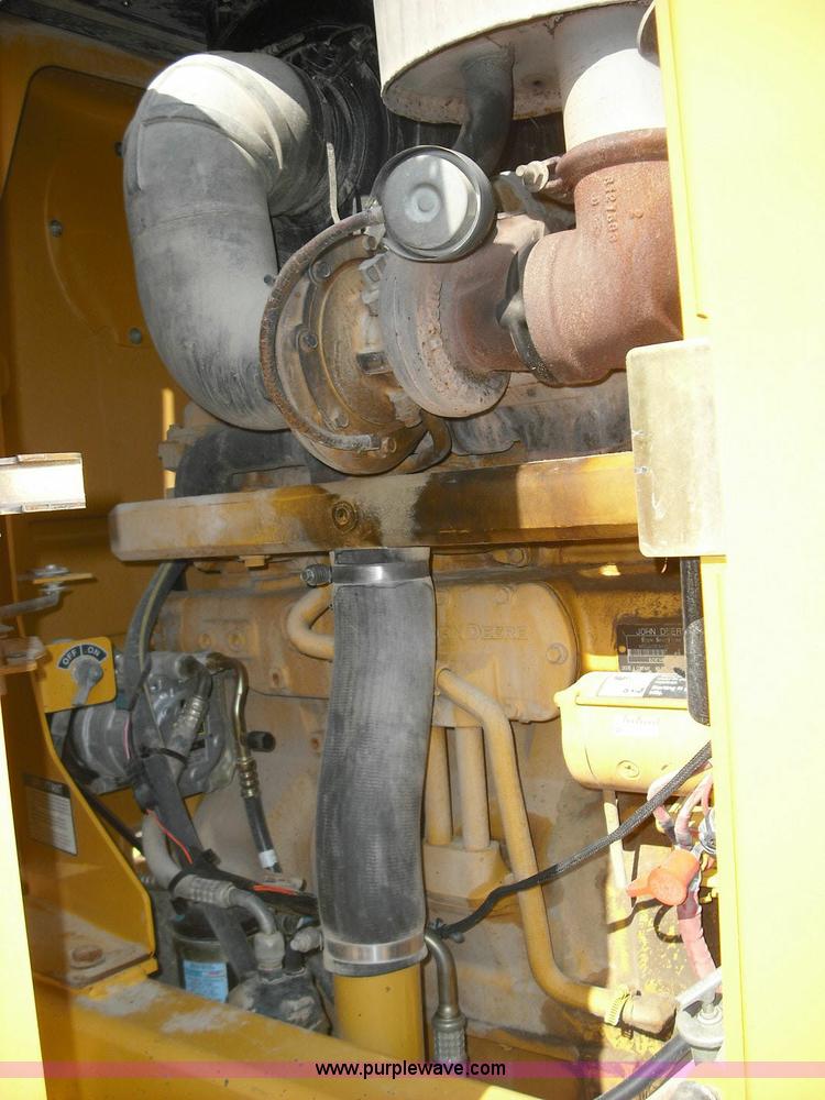 image for item 3643 2003 John Deere 770CH Series II motor grader