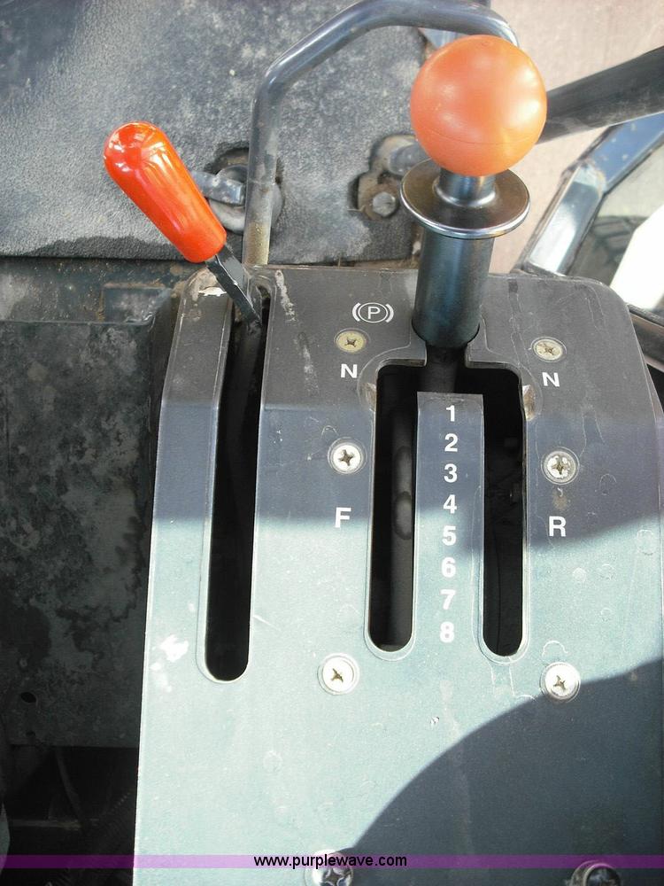 image for item 3643 2003 John Deere 770CH Series II motor grader