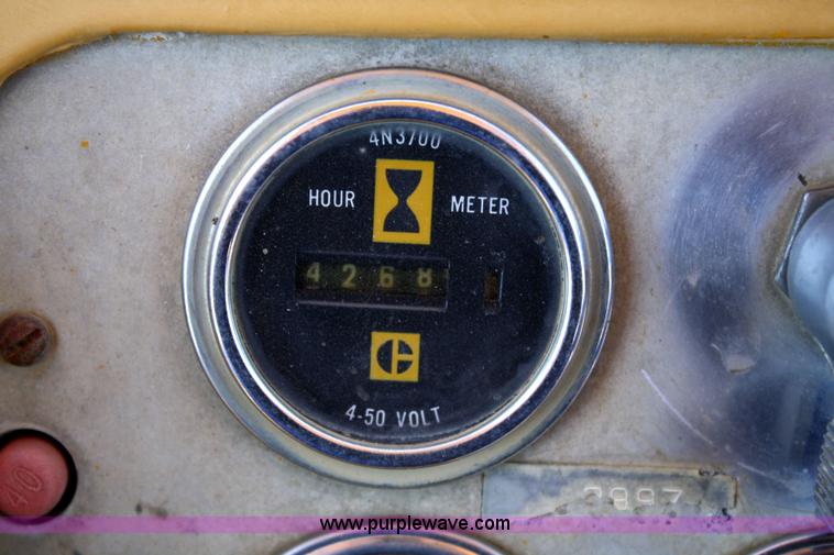 image for item 4675 1973 Caterpillar 951C track loader