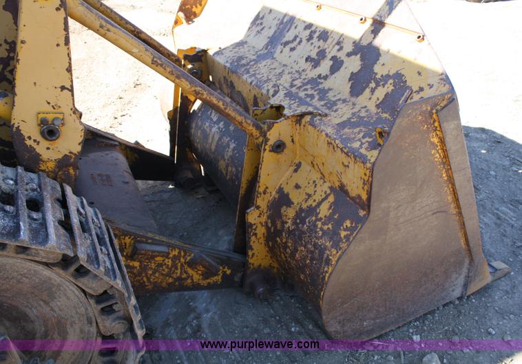 image for item 4675 1973 Caterpillar 951C track loader