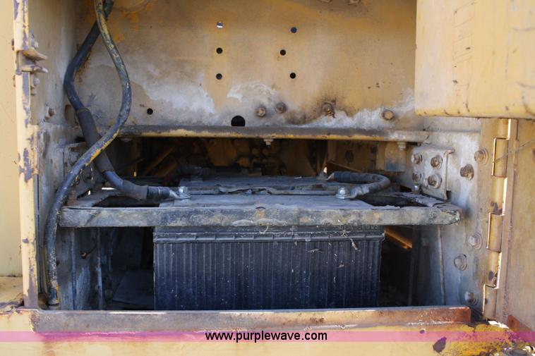 image for item 4675 1973 Caterpillar 951C track loader